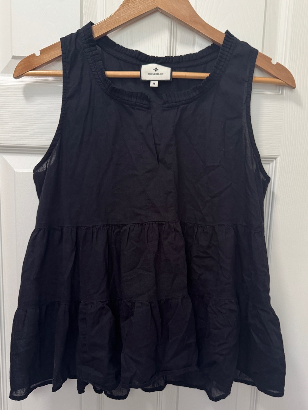 Tucknuck Black Women's Sleeveless Tiered Top Sz. M - Picture 2 of 4